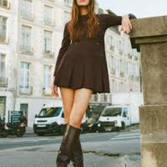 Pleated Short Knit Dress - Picture 3 of 3